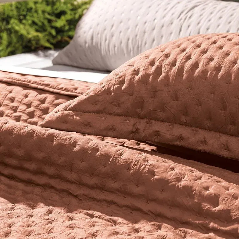 COLCHA QUEEN TOQUE ACETINADO TERRA