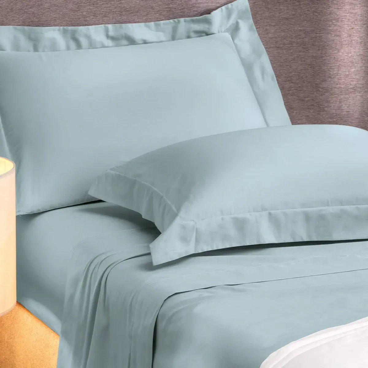 COLCHA QUEEN TOQUE ACETINADO AZUL ETIENNE